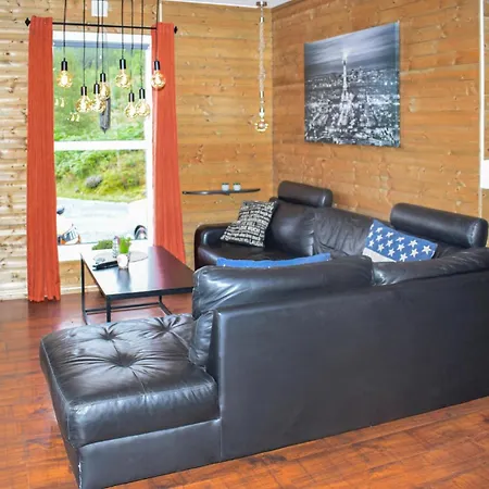 Сasa de vacaciones Stunning In With Kitchen Vradal